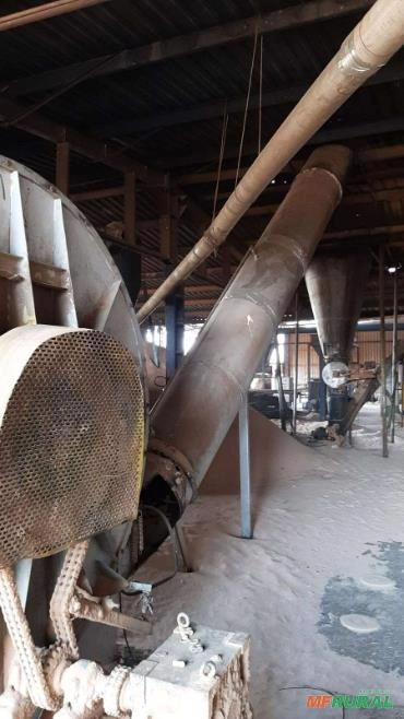 Imagem Sistema Completo de Secagem de Serragem com Filtros e Tubulações Industriais Imagem Sistema Completo de Secagem de Serragem com Filtros e Tubulações Industriais