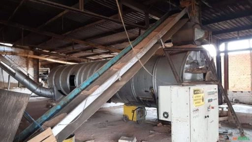 Imagem Sistema Completo de Secagem de Serragem com Filtros e Tubulações Industriais Imagem Sistema Completo de Secagem de Serragem com Filtros e Tubulações Industriais