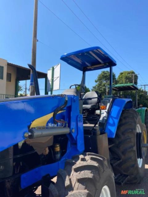 Trator New Holland TM 7010 4x4 ano 10 Imagem Trator New Holland TM 7010 4x4 ano 10