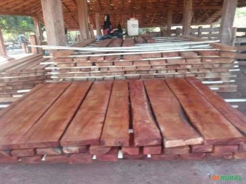 Madeira Serrada Mogno Africano no Atacado Imagem Madeira Serrada Mogno Africano no Atacado