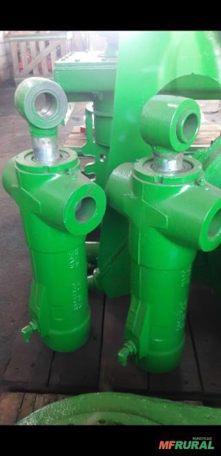 Pistão giro elevador Jon deer 800 reais cada Imagem Pistão giro elevador Jon deer 800 reais cada