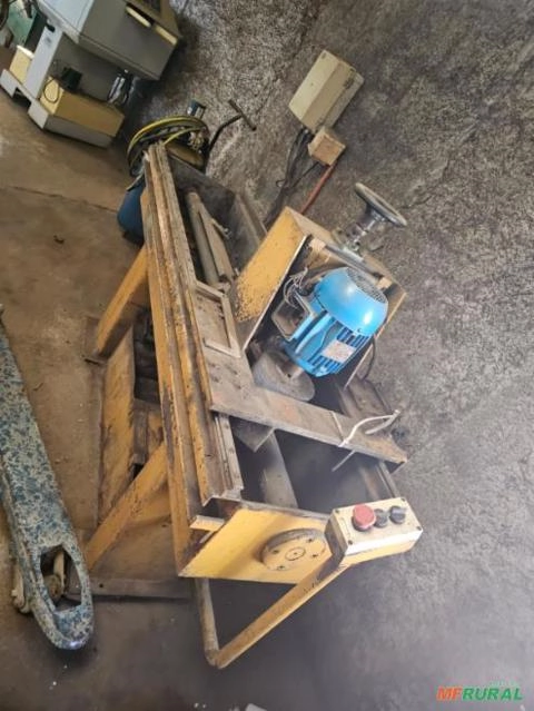 Imagem AFIADOR/ AFIADEIRA DE FACAS DO PICADOR Imagem AFIADOR/ AFIADEIRA DE FACAS DO PICADOR