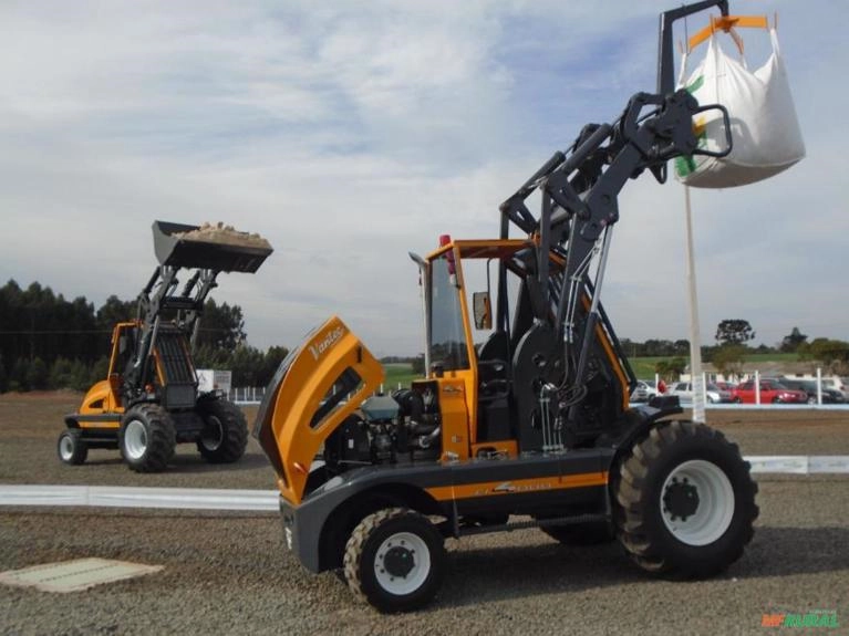 Empilhadeira Diesel 4x4 off road Imagem Empilhadeira Diesel 4x4 off road