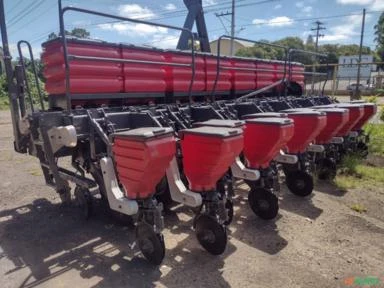 Plantadeira Massey Ferguson MF 515 MM 13X50 Fabricação 2015