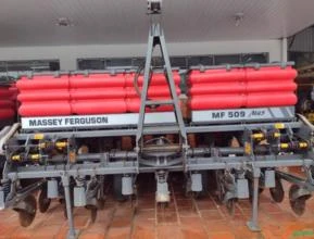 Plantadeira Massey Ferguson MF509 M45 12x50 Fabricação 2014 $175.000,00