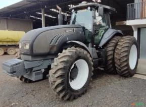 Trator Valtra BT 210 Cabinado. Duplagem, Piloto Automático. 11.000 Horas. Fabricação 2012