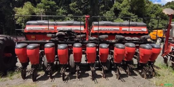 Imagem Plantadeira Baldan SP Grafic Speed Box 5000 11 Linhas Pantográficas Disco e Facão fixo Imagem Plantadeira Baldan SP Grafic Speed Box 5000 11 Linhas Pantográficas Disco e Facão fixo