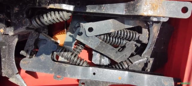 Imagem Plantadeira Baldan SP Grafic Speed Box 5000 11 Linhas Pantográficas Disco e Facão fixo Imagem Plantadeira Baldan SP Grafic Speed Box 5000 11 Linhas Pantográficas Disco e Facão fixo