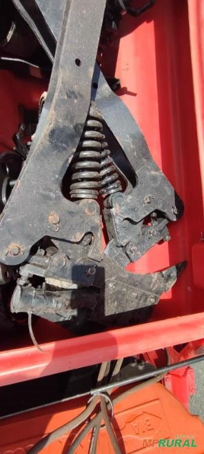 Imagem Plantadeira Baldan SP Grafic Speed Box 5000 11 Linhas Pantográficas Disco e Facão fixo Imagem Plantadeira Baldan SP Grafic Speed Box 5000 11 Linhas Pantográficas Disco e Facão fixo