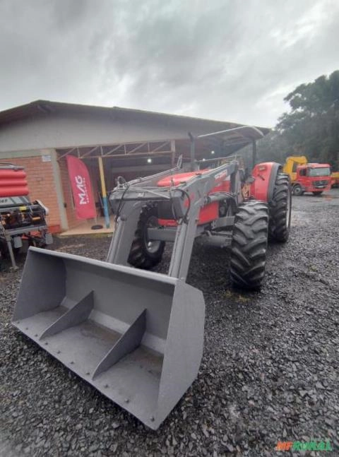 Imagem Trator Massey Ferguson  MF 4292 HD Plataformado 4500 Horas Fabricação 2014 Imagem Trator Massey Ferguson  MF 4292 HD Plataformado 4500 Horas Fabricação 2014