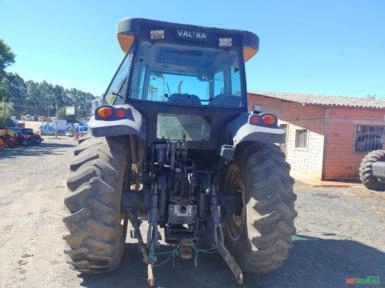 Imagem Trator Valtra BM 125i Cabinado.= Ano 2015 Imagem Trator Valtra BM 125i Cabinado.= Ano 2015