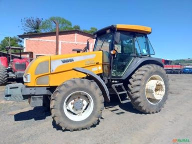 Imagem Trator Valtra BM 125i Cabinado.= Ano 2015 Imagem Trator Valtra BM 125i Cabinado.= Ano 2015