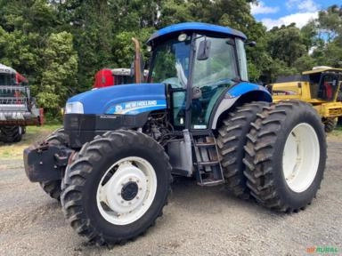 Trator New Holland TS 6.120 Ano 2015 Imagem Trator New Holland TS 6.120 Ano 2015