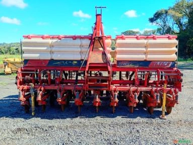 4292349270- Plantadeira Stara Sfil, SS 10000, Hy Tech. 9 linhas pivotadas, Fabricação 2008. US600064 Imagem 4292349270- Plantadeira Stara Sfil, SS 10000, Hy Tech. 9 linhas pivotadas, Fabricação 2008. US600064