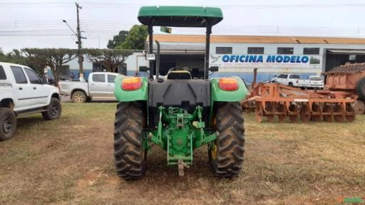 Imagem Trator John Deere 5055 4x4 ano 14 Imagem Trator John Deere 5055 4x4 ano 14