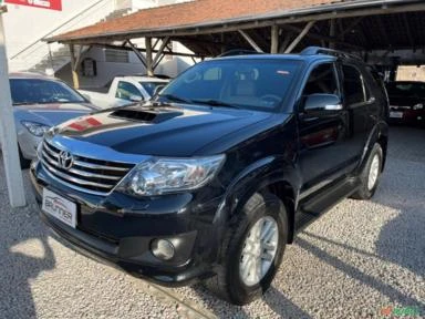 Toyota Hilux SW4 SRV4x4