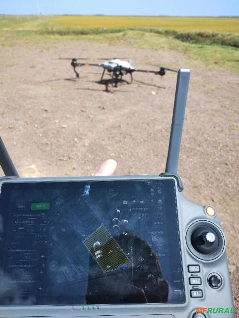 Aplicação aérea via drone Imagem Aplicação aérea via drone