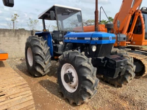 Trator New Holland 7630 4x4 ano 02