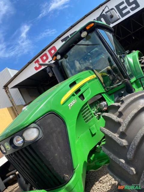 John Deere 7200J ano 2018 com piloto e GPS