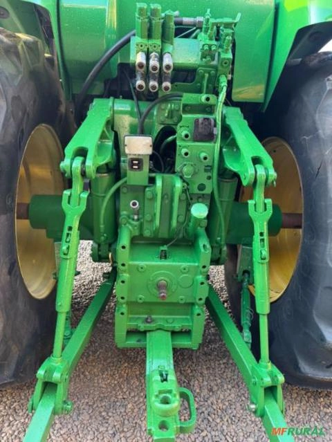 Imagem Trator  John Deere 7205J ano 2012 Imagem Trator  John Deere 7205J ano 2012