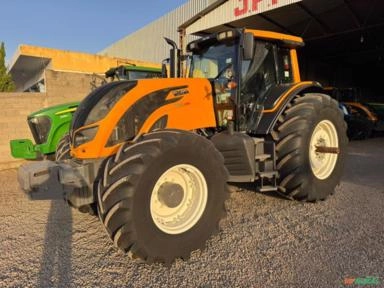 Trator Valtra BH224 Hitech ano 2022 Imagem Trator Valtra BH224 Hitech ano 2022