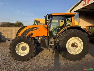 Imagem Trator Valtra BH224 Hitech ano 2022 Imagem Trator Valtra BH224 Hitech ano 2022