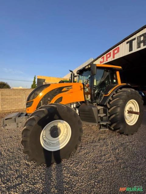 Imagem Trator Valtra BH224 Hitech ano 2022 Imagem Trator Valtra BH224 Hitech ano 2022
