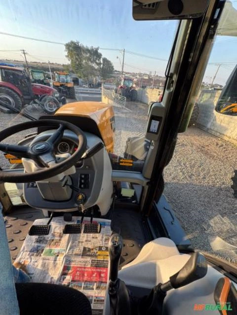 Imagem Trator Valtra BH224 Hitech ano 2022 Imagem Trator Valtra BH224 Hitech ano 2022