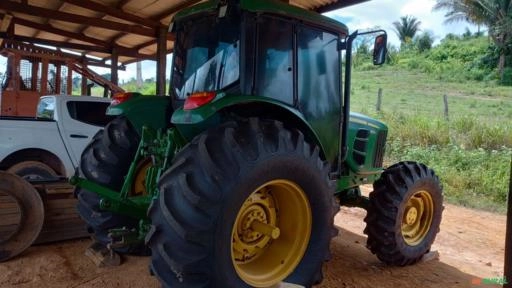 Imagem Trator John Deere 6110 J 4x4 ano 13 Imagem Trator John Deere 6110 J 4x4 ano 13