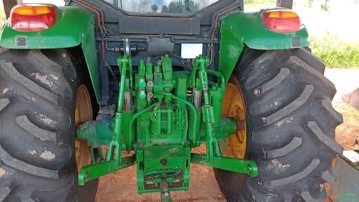 Imagem Trator John Deere 6110 J 4x4 ano 13 Imagem Trator John Deere 6110 J 4x4 ano 13