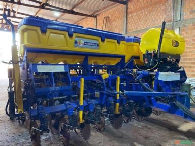 PLANTADEIRA TATU MARCHESAN PST DUO FLEX - 11 LINHAS Imagem PLANTADEIRA TATU MARCHESAN PST DUO FLEX - 11 LINHAS