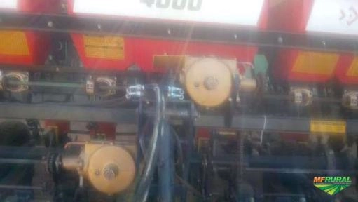 Imagem Semeadora Baldan SPE Top Line Série 4.000 de 7 linhas Imagem Semeadora Baldan SPE Top Line Série 4.000 de 7 linhas