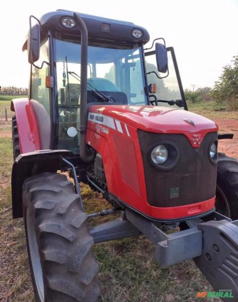 Imagem Trator Outros Massey Ferguson 4x2 ano 15 Imagem Trator Outros Massey Ferguson 4x2 ano 15