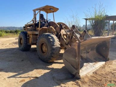 Vende-se pá carregadeira Caterpillar 966R ano 1984 Imagem Vende-se pá carregadeira Caterpillar 966R ano 1984
