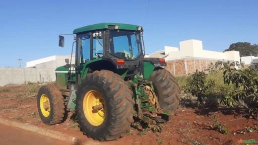 Imagem Trator John Deere 6600 4x4 ano 02 Imagem Trator John Deere 6600 4x4 ano 02