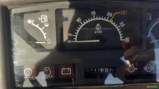 Imagem Trator John Deere 6600 4x4 ano 02 Imagem Trator John Deere 6600 4x4 ano 02