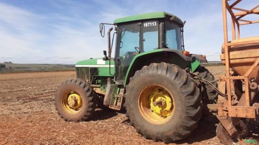 Imagem Trator John Deere 6600 4x4 ano 02 Imagem Trator John Deere 6600 4x4 ano 02
