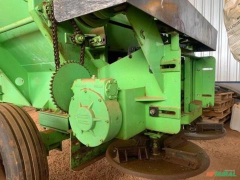 Imagem Distribuidor Fertilizantes e Corretivos Piccin Master 2500 D Imagem Distribuidor Fertilizantes e Corretivos Piccin Master 2500 D