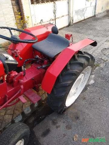 Trator Agrale 4100 4x2 ano 74