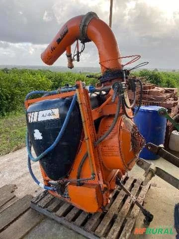 Vendo pulverizador de canhao Jacto AP40 Imagem Vendo pulverizador de canhao Jacto AP40