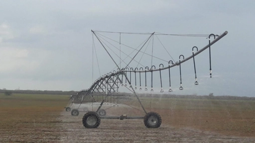 Imagem PIVÔ CENTRAL DE IRRIGAÇÂO Imagem PIVÔ CENTRAL DE IRRIGAÇÂO