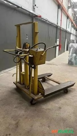 Imagem Empilhadeira Hidráulica Manual Hydrossis -1.200 kg Imagem Empilhadeira Hidráulica Manual Hydrossis -1.200 kg