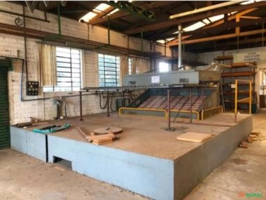 Imagem MÁQUINA DE MOLDAGEM VACUUM FORMING – Modelo Boca de Jacaré Imagem MÁQUINA DE MOLDAGEM VACUUM FORMING – Modelo Boca de Jacaré