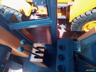 Imagem Pá Carregadeira W20 E 2010 Imagem Pá Carregadeira W20 E 2010