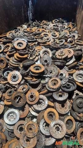 SUCATA FERRO FUNDIDO Imagem SUCATA FERRO FUNDIDO