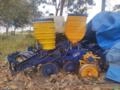 Plantadeira T2SI 04 linhas duplas amendoim Imagem Plantadeira T2SI 04 linhas duplas amendoim