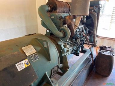 Grupo Gerador 240 kVA Imagem Grupo Gerador 240 kVA