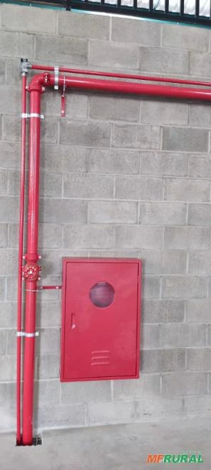 Sistema de hidrantes e combate a incêndio.