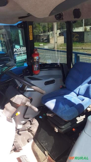 Imagem Trator New Holland TL 75 E 4x4 ano 18 Imagem Trator New Holland TL 75 E 4x4 ano 18