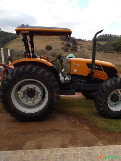 Imagem Trator Valtra/Valmet A 950 4x4 ano 14 Imagem Trator Valtra/Valmet A 950 4x4 ano 14